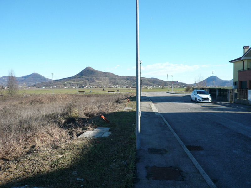 Immagine 3 di Terreno in vendita  in via papa giovanni paolo II a Noventa Vicentina