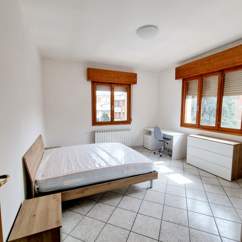 Immagine 1 di Camera in affitto  in VIA GADDI 44 a Modena