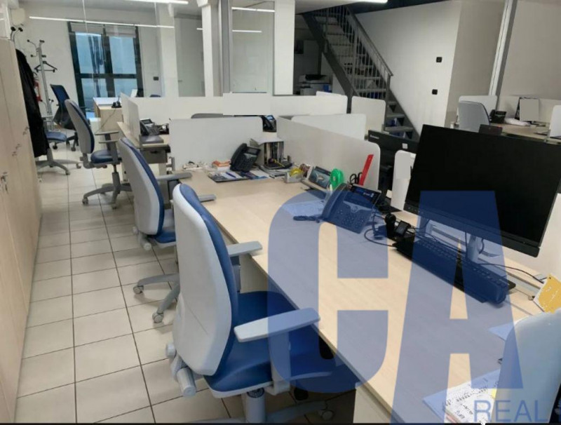 Immagine 4 di Laboratorio in vendita  in VIALE MONZA a Milano