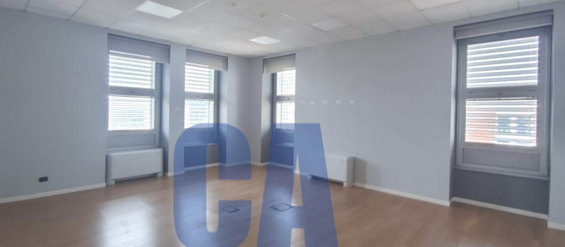 Immagine 9 di Ufficio in affitto  in VIA GROSIO a Milano