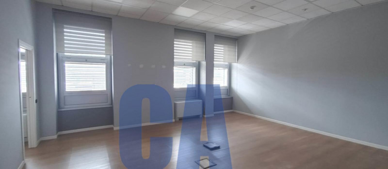 Immagine 7 di Ufficio in affitto  in VIA GROSIO a Milano