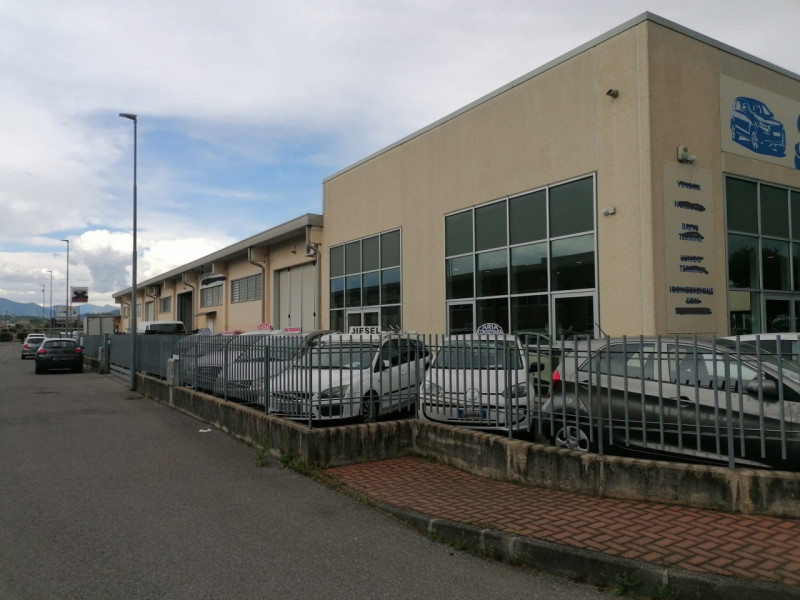 Immagine 1 di Capannone industriale in vendita  in Via San Fermo a Rovato