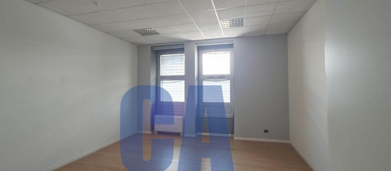 Immagine 7 di Ufficio in affitto  in VIA GROSIO a Milano