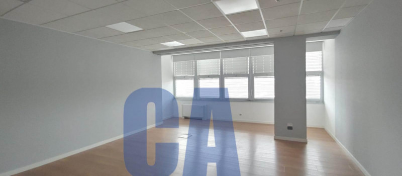 Immagine 10 di Ufficio in affitto  in VIA GROSIO a Milano