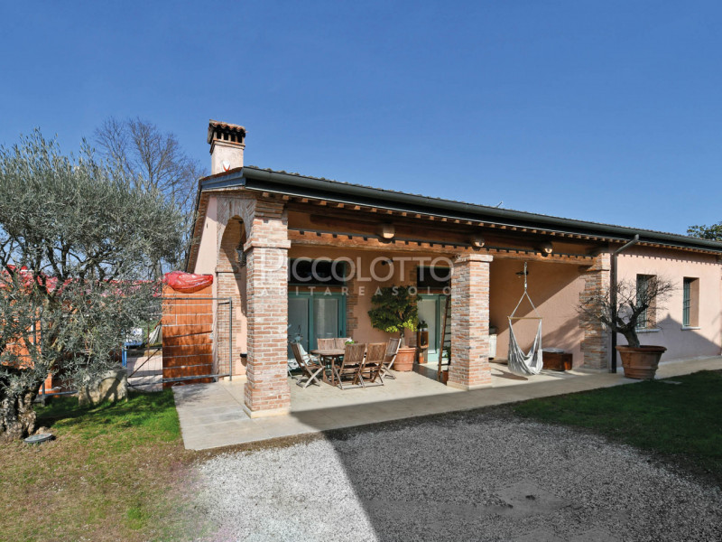 Immagine 14 di Villa in vendita  in via Nosellare a Rossano Veneto