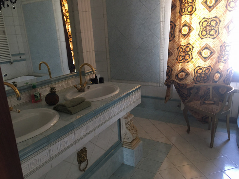 Immagine 11 di Villa in vendita  a Mira