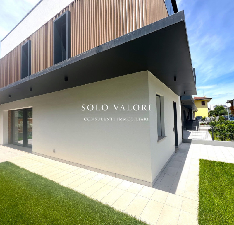 Immagine 5 di Villetta a schiera in vendita  a Castelfranco Veneto