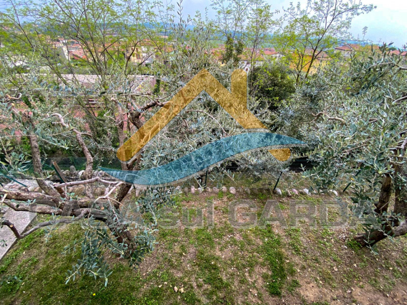 Immagine 11 di Villa in vendita  in Via Roma a Cavaion Veronese