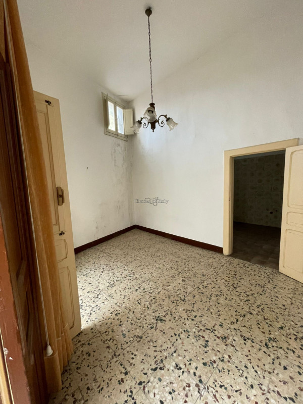 Immagine 15 di Casa indipendente in vendita  in Via Tirella a Modica