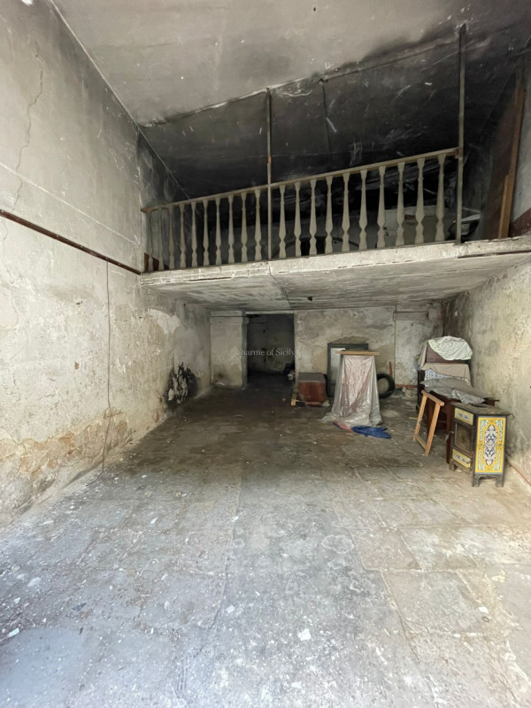 Immagine 16 di Casa indipendente in vendita  in Via Tirella a Modica