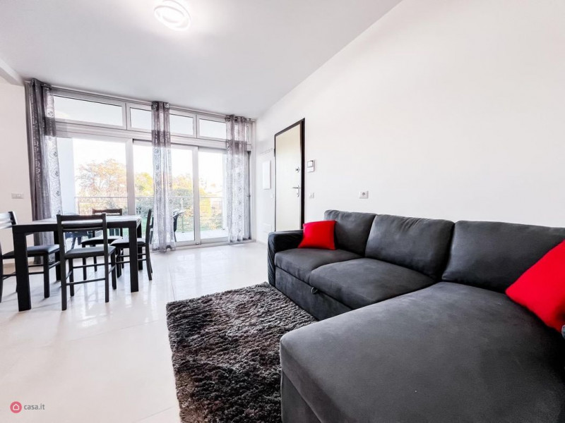 Immagine 2 di Appartamento in vendita  in via san simplicio a Olbia