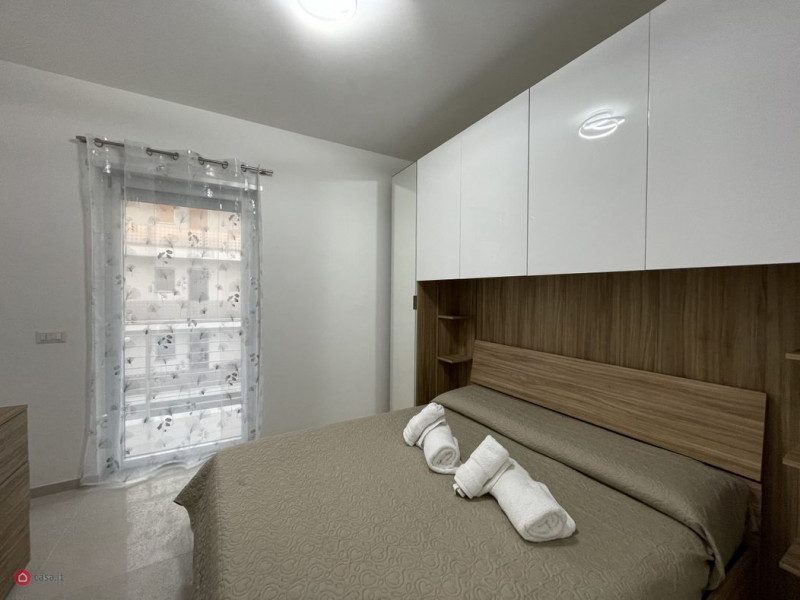 Immagine 8 di Appartamento in vendita  in via san simplicio a Olbia