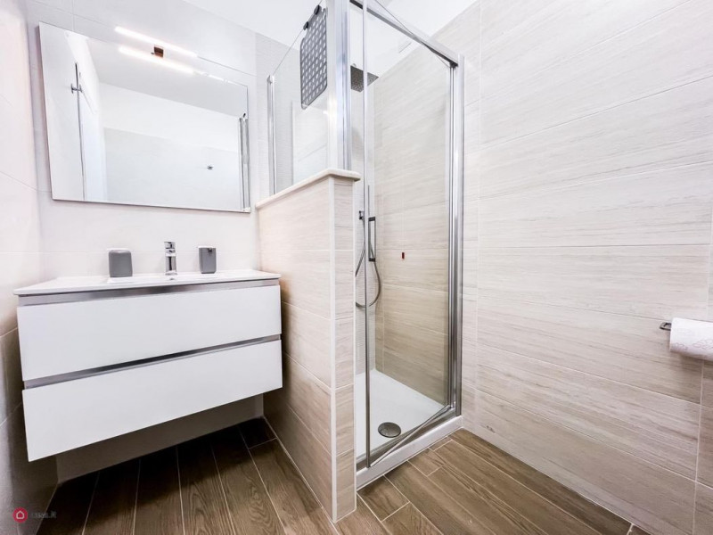 Immagine 10 di Appartamento in vendita  in via san simplicio a Olbia