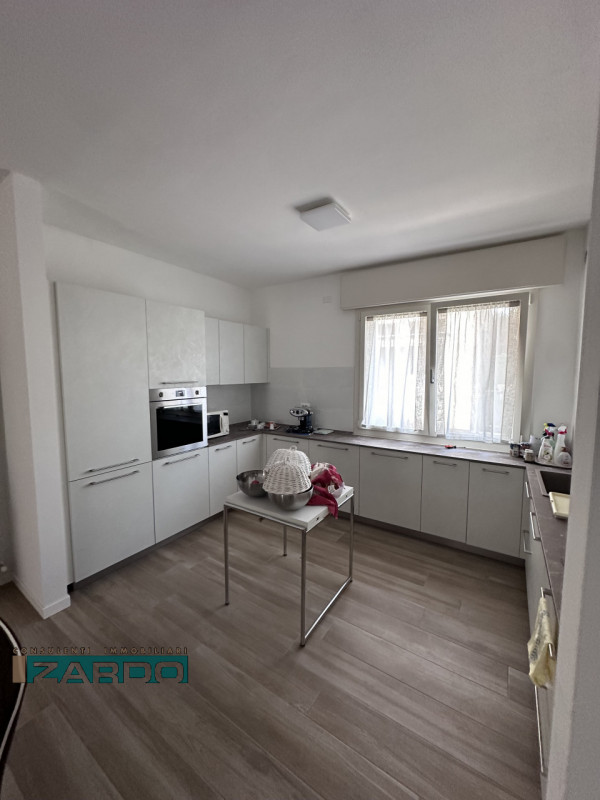 Immagine 3 di Casa bifamiliare in vendita  in via pasubio a Castelfranco Veneto