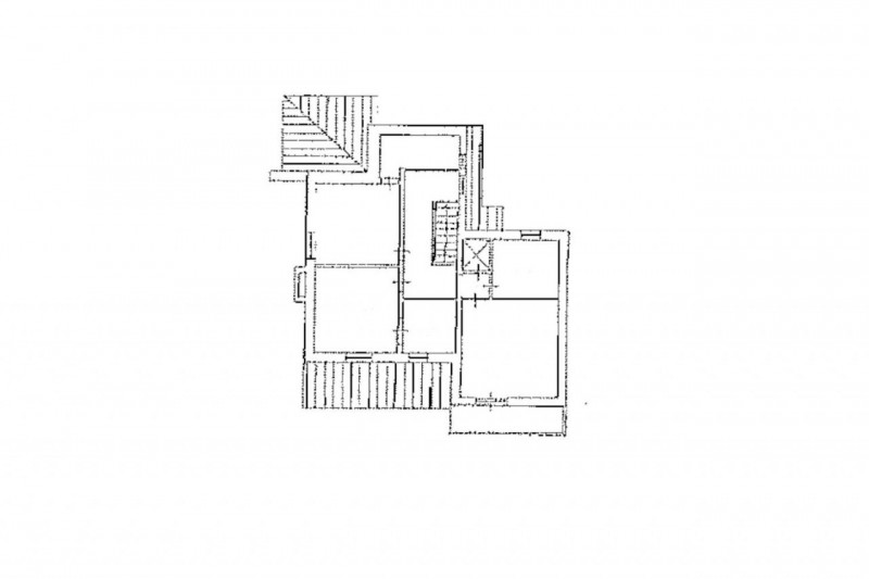 Immagine 1 di Posto auto in vendita  in Riviera Giacomo Matteotti, N. 281 a Badia Polesine
