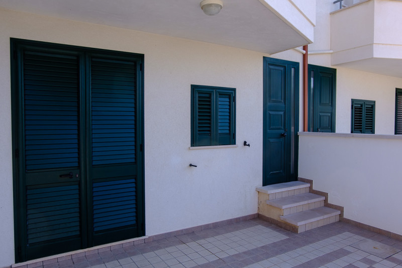 Immagine 4 di Villa in vendita  in Via Rimembranze a Ugento