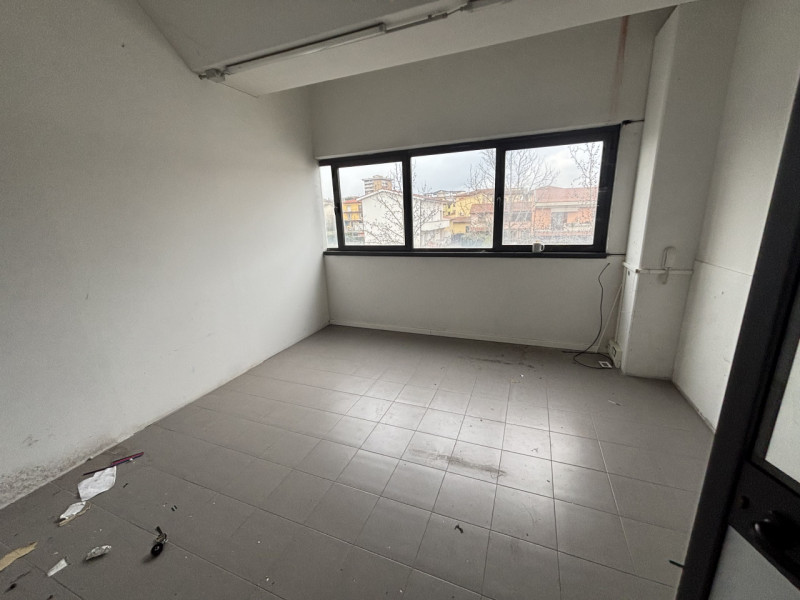 Immagine 7 di Capannone industriale in affitto  in VIA PISTELLI a Signa