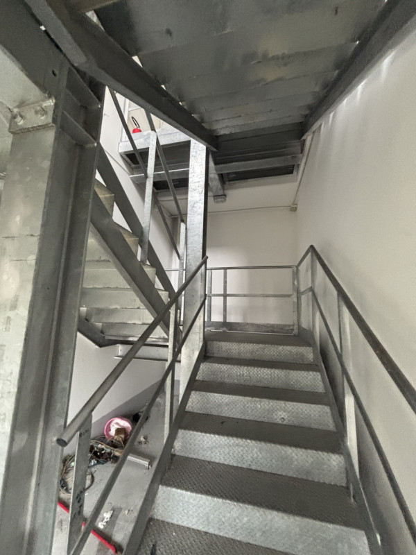 Immagine 18 di Capannone industriale in affitto  in VIA PISTELLI a Signa