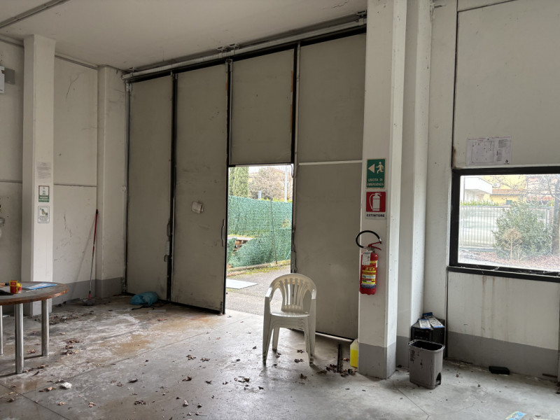 Immagine 29 di Capannone industriale in affitto  in VIA PISTELLI a Signa