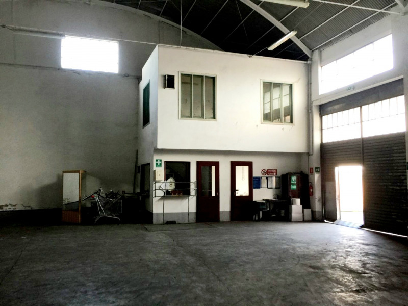 Immagine 4 di Capannone industriale in vendita  in VIA MODENA a Ferrara