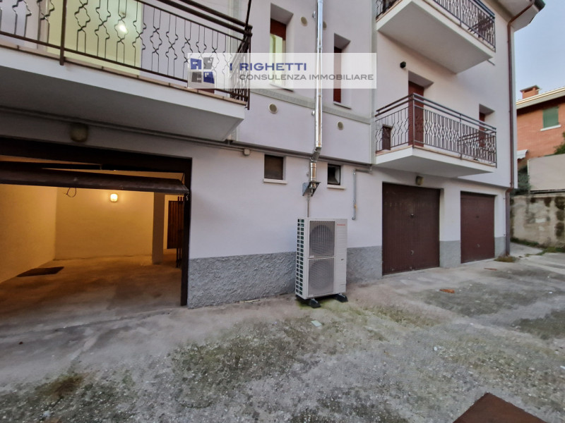 Immagine 11 di Appartamento in affitto  in Via Risorgimento a Pescantina