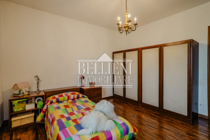 Immagine 17 di Villa in vendita  in Strada del Monte Crocetta a Vicenza