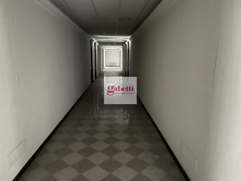 Immagine 3 di Ufficio in vendita  in VIALE PORTA PO' a Rovigo