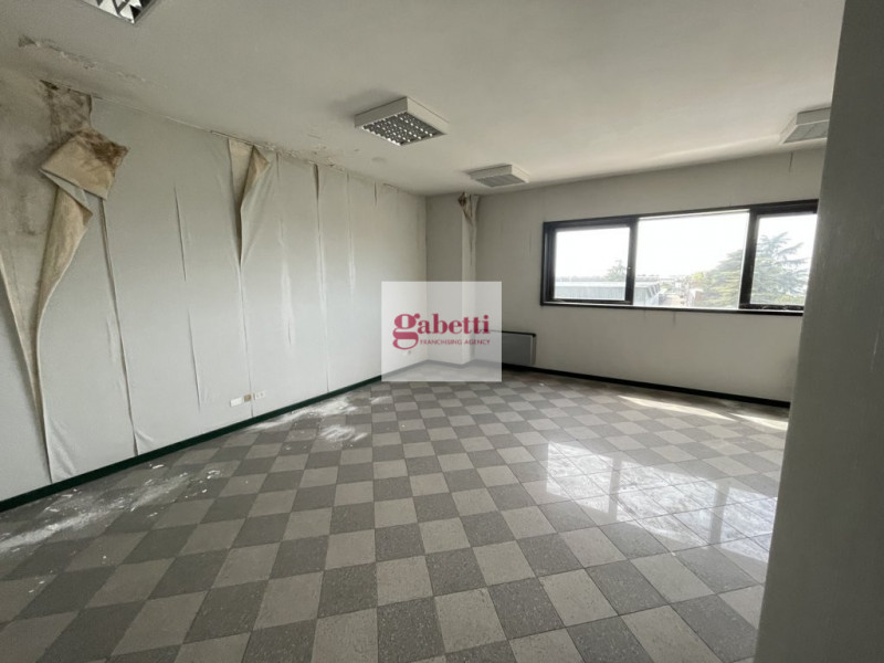 Immagine 6 di Ufficio in vendita  in VIALE PORTA PO' a Rovigo