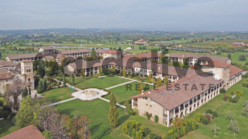 Immagine 2 di Appartamento in vendita  in Località Abbazia San Vigilio a Pozzolengo