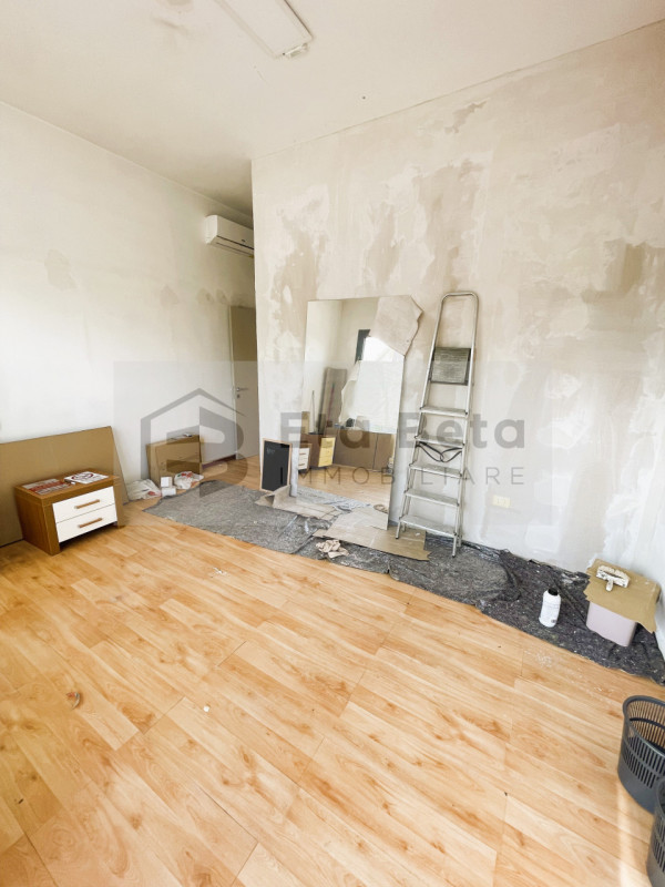 Immagine 3 di Negozio in vendita  in Via Castellana a Martellago