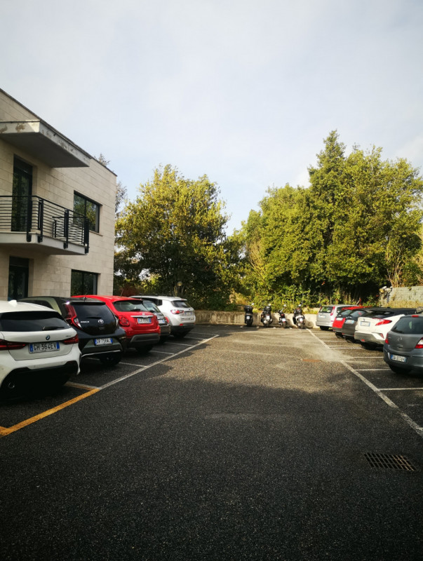 Immagine 15 di Ufficio in affitto  in Via Castello della Magliana 18 a Roma