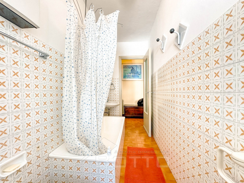 Immagine 8 di Appartamento in vendita  in Via Ponte Piane a Scopa