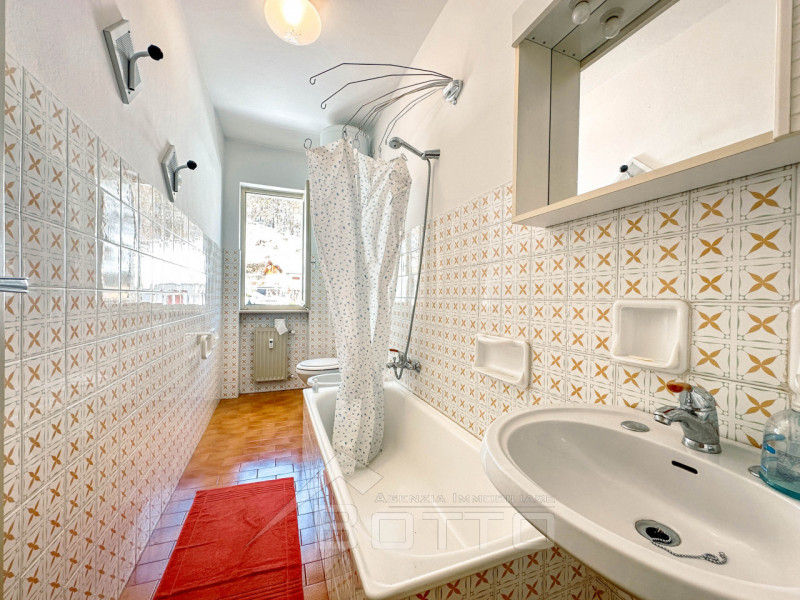 Immagine 10 di Appartamento in vendita  in Via Ponte Piane a Scopa