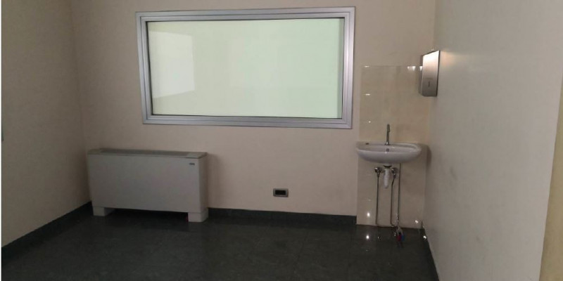 Immagine 3 di Ufficio in vendita  in Via vittorio veneto a Bonate Sotto