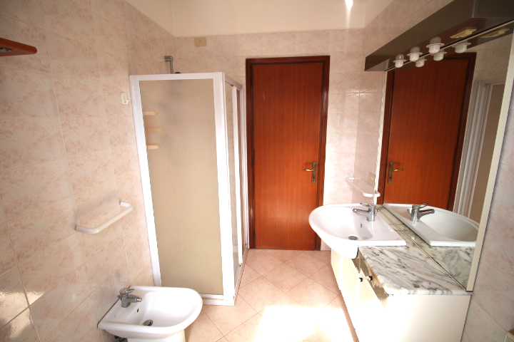 Immagine 6 di Casa indipendente in vendita  a Cavarzere