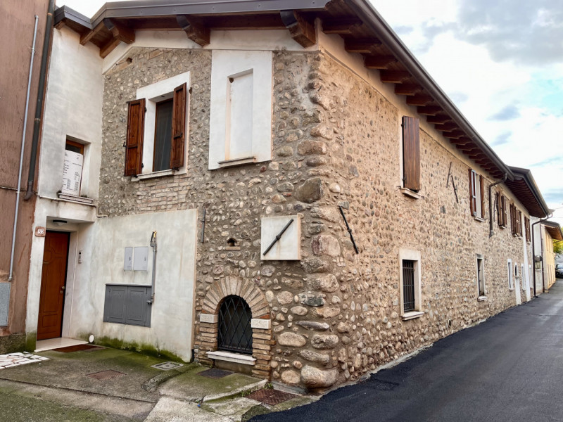 Immagine 2 di Villetta a schiera in vendita  in via santo stefano a Calcinato