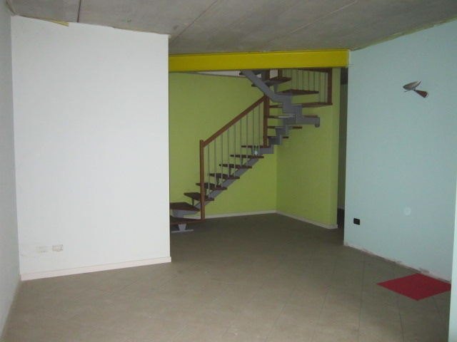 Immagine 12 di Negozio in vendita  in Via Giordano Bruno 47 a Borgosatollo