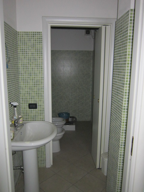 Immagine 13 di Negozio in vendita  in Via Giordano Bruno 47 a Borgosatollo