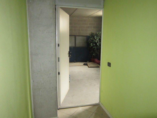 Immagine 15 di Negozio in vendita  in Via Giordano Bruno 47 a Borgosatollo