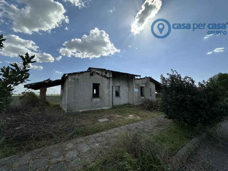 Immagine 4 di Casa indipendente in vendita  a Rovigo
