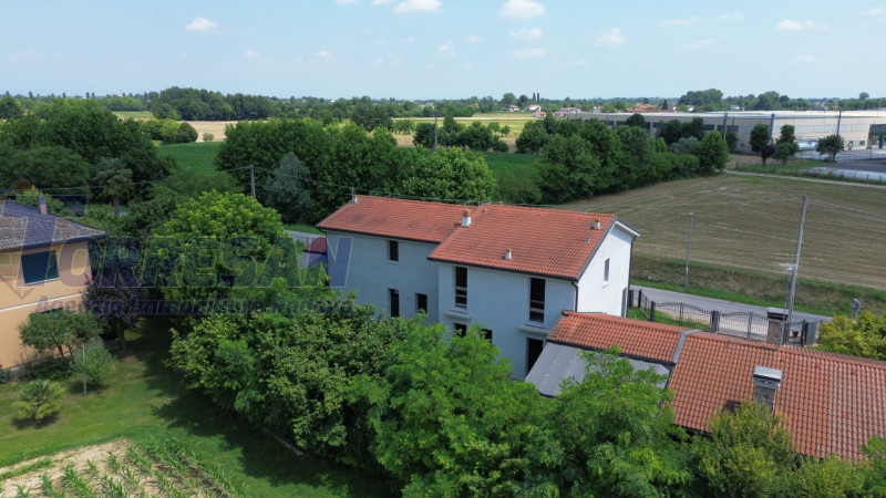 Immagine 27 di Casa bifamiliare in vendita  in via Bassa a Villafranca Padovana