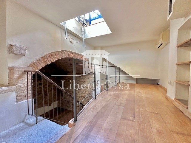 Immagine 6 di Appartamento in vendita  in Via San Carlo a Salò