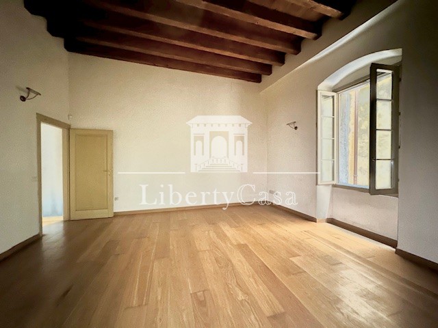 Immagine 7 di Appartamento in vendita  in Via San Carlo a Salò