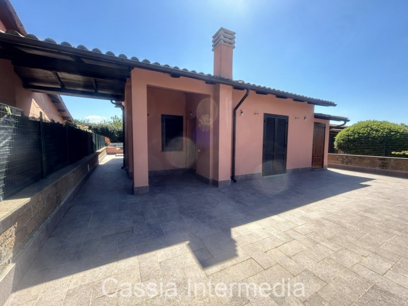 Immagine 5 di Villa in vendita  in Via Salomonio 42 a Nepi