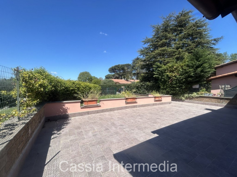 Immagine 6 di Villa in vendita  in Via Salomonio 42 a Nepi