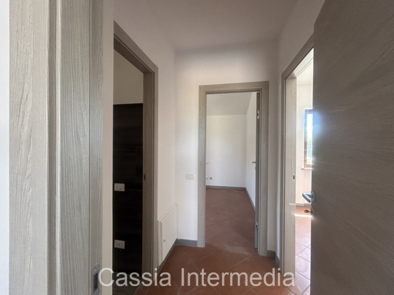 Immagine 18 di Villa in vendita  in Via Salomonio 42 a Nepi
