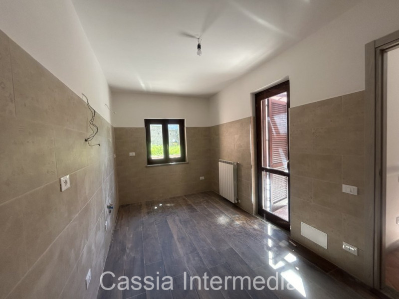 Immagine 28 di Villa in vendita  in Via Salomonio 42 a Nepi