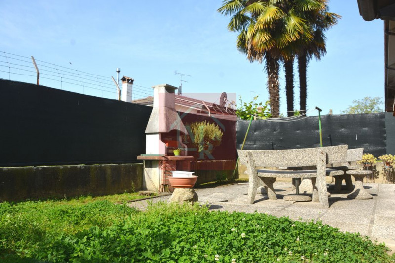 Immagine 18 di Villetta a schiera in vendita  in VIA ELISA BONAPARTE 15 a Fiumicello Villa Vicentina