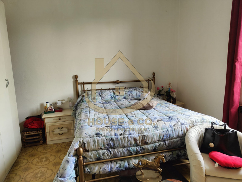 Immagine 16 di Villa in vendita  in Via Quattro Novembre a Parona