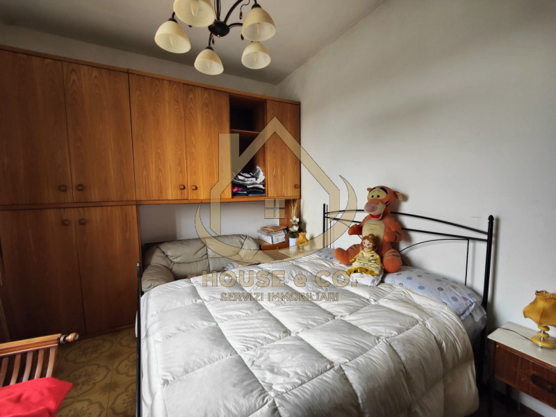 Immagine 19 di Villa in vendita  in Via Quattro Novembre a Parona